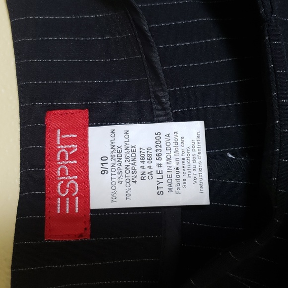 ESPRIT pinstripe stretchy shorts - Picture 3 of 3